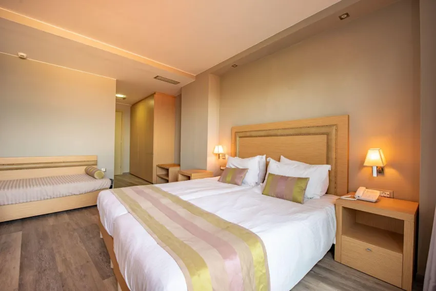 Alexandra Beach Resort 4*-28