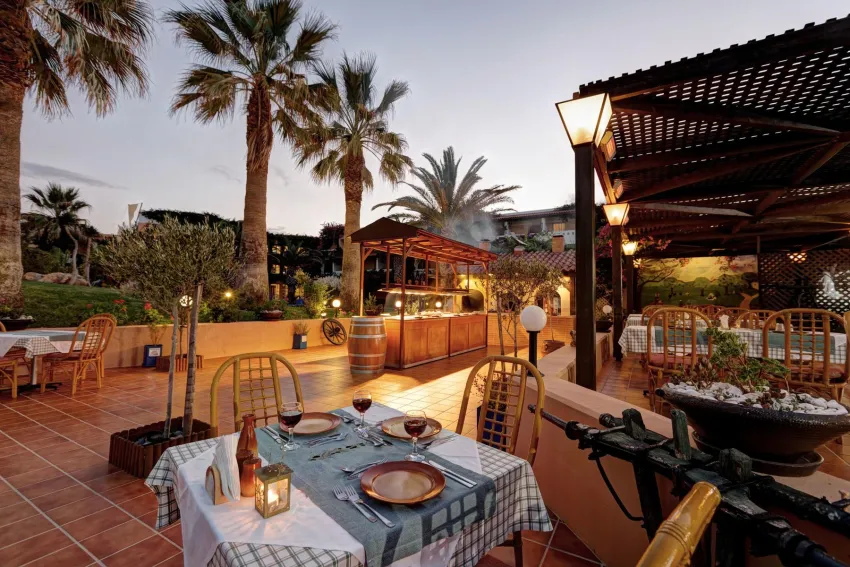 Anissa Beach and Village 4*-9