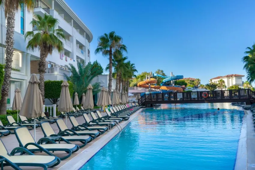 ALBA QUEEN HOTEL  5*-20