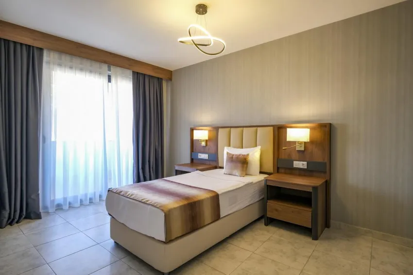 Days Inn by Wyndham Alanya 3*-2