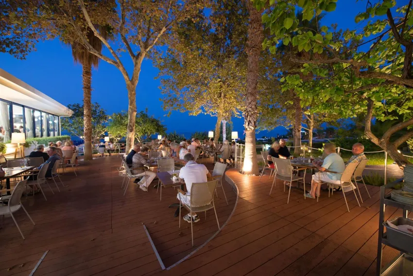 Royal & Imperial Belvedere 4*-8