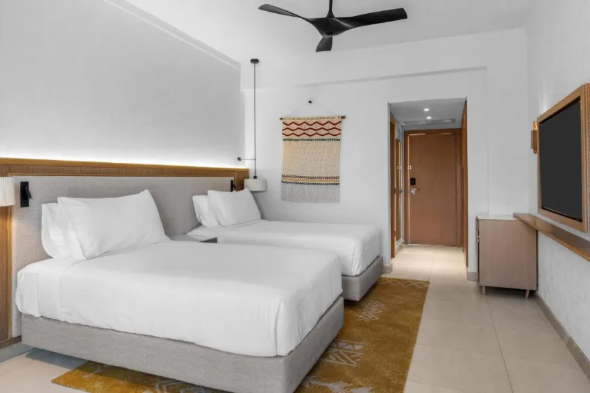 DOUBLETREE BY HILTON SHARM BAY RESORT BEACH SIDE  4*-122