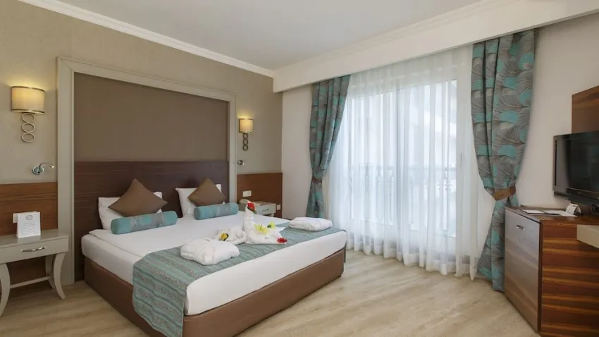 Side Crown Palace 5*-15
