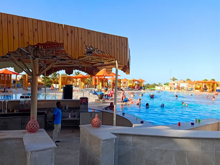 Utopia Beach Club 4*-87