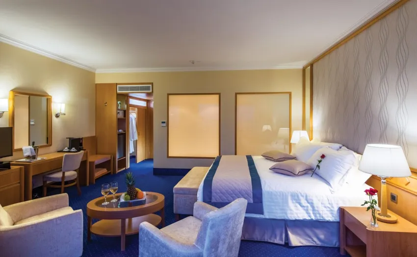 Constantinou Bros Athena Royal Beach Hotel 4*-17