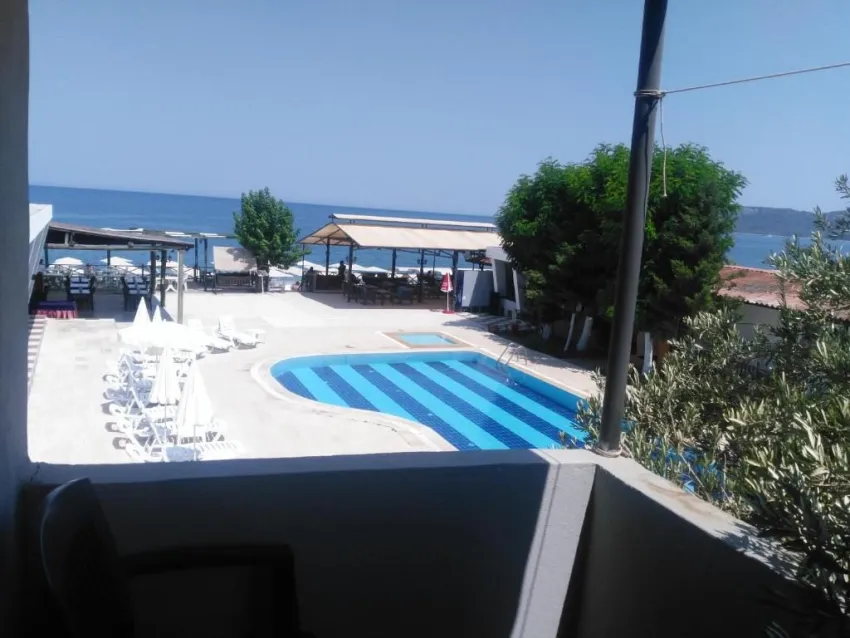 UGUR BEACH HOTEL  3*-9