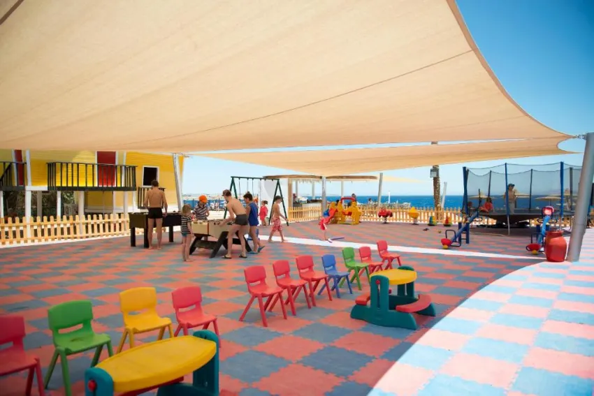 AMPHORAS BEACH  4*-27