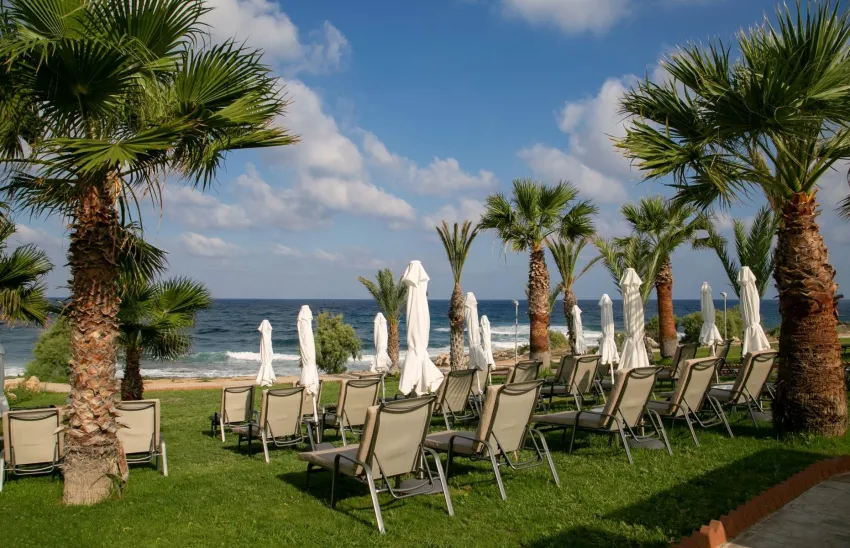 Louis Paphos Breeze 4*-25
