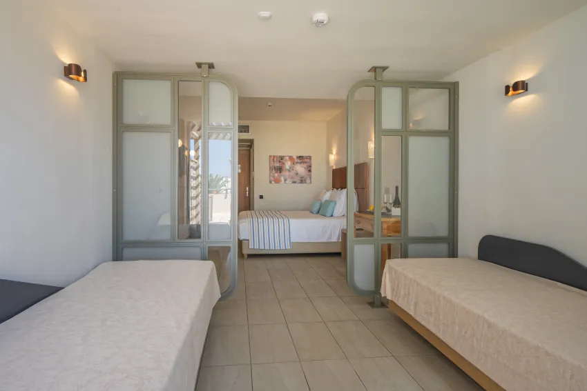 Minos Hotel 4*-7