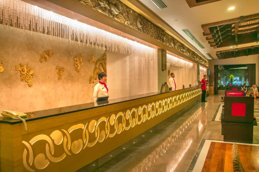 ROYAL DRAGON HOTEL  5*-4