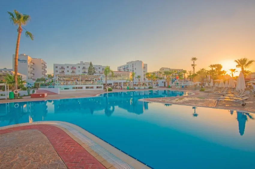 Marlita Beach Hotel Apartments 3*-8