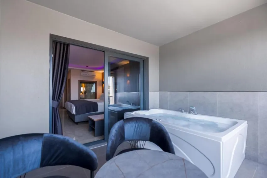 CLUB ROBIN HOOD HOTEL  4*-8