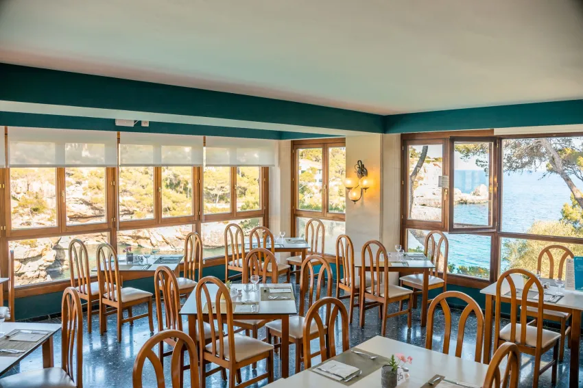 Pinos Playa Hotel 3*-185