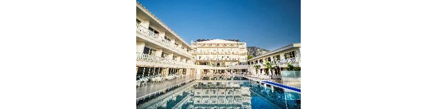 La Perla Hotel 4*-72