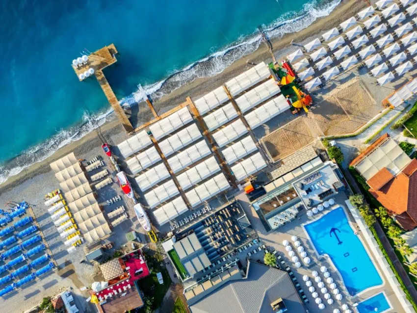 SAILORS BEACH CLUB  5*-22