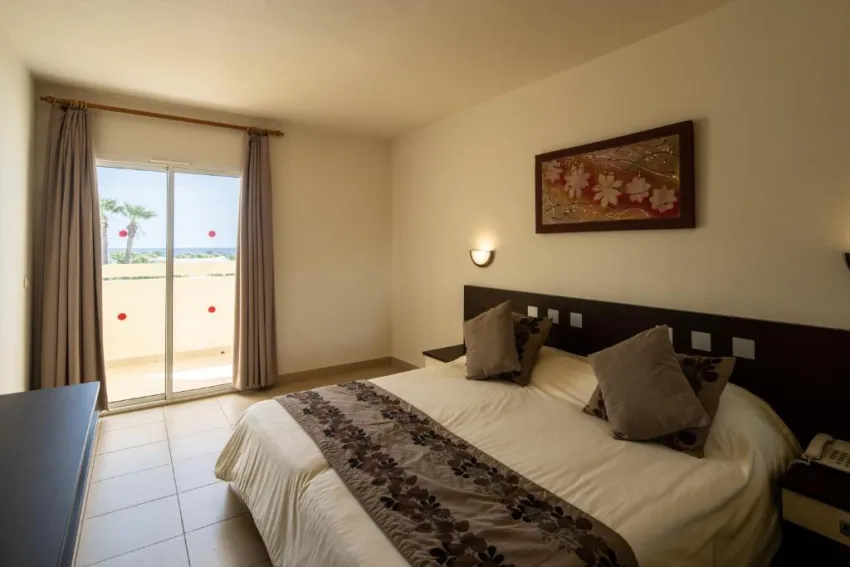 NOVOSTAR DAR KHAYAM  3*-17