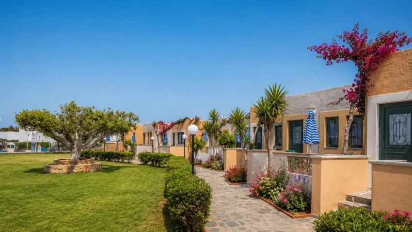 Golden Bay Aparthotel 3*-12