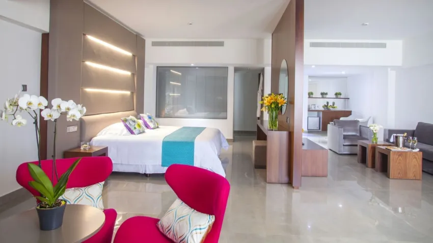 King Evelthon Beach Hotel and Resort 5*-18