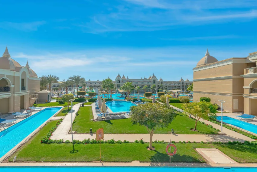 Titanic Royal Resort 5*-8