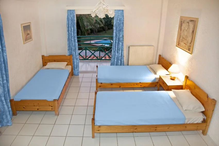 Classic Apartments 2*-13