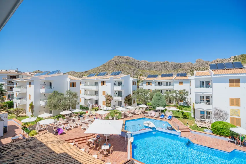 Flora Aparthotel 3*-4