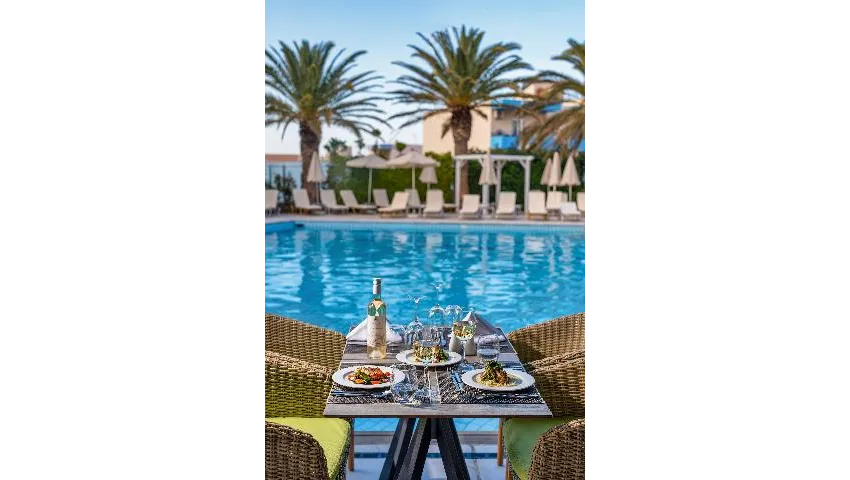 Minos Hotel 4*-4