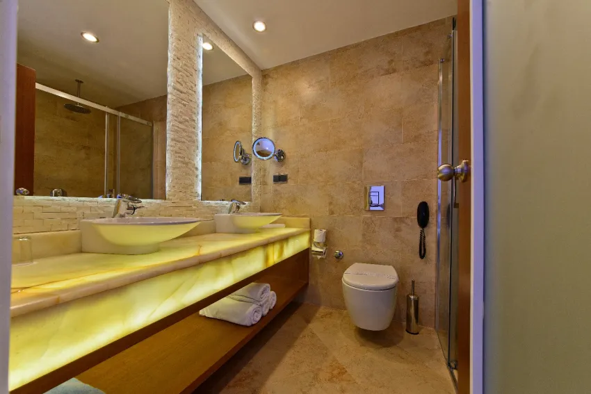 YALIHAN UNA(EX.YALIHAN HOTEL)  4*-5