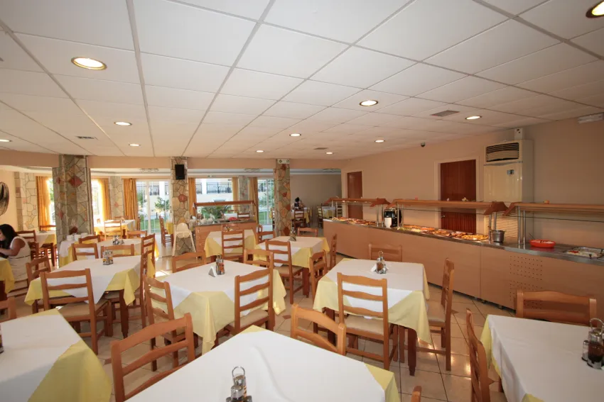 Village Inn Studios and Apartments 3*-7