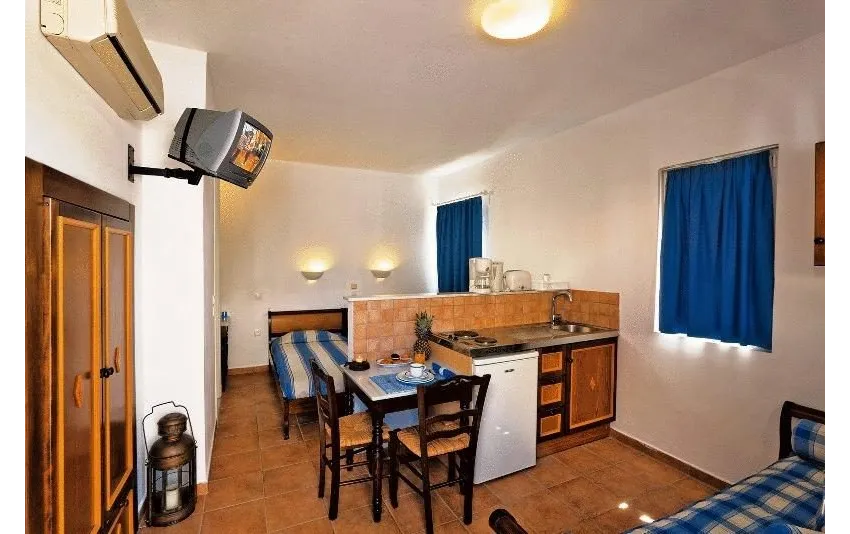 Katikies Studios & Apartments 3*-11
