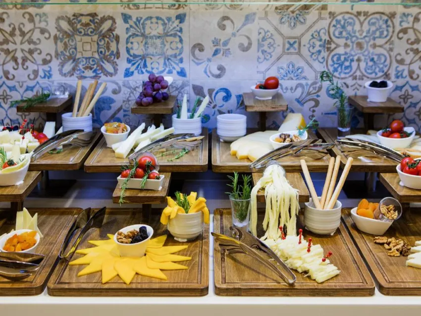 HOLIDAY INN ANTALYA LARA  5*-6