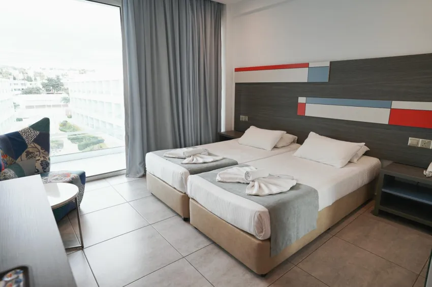 Nicholas Color 3*-21