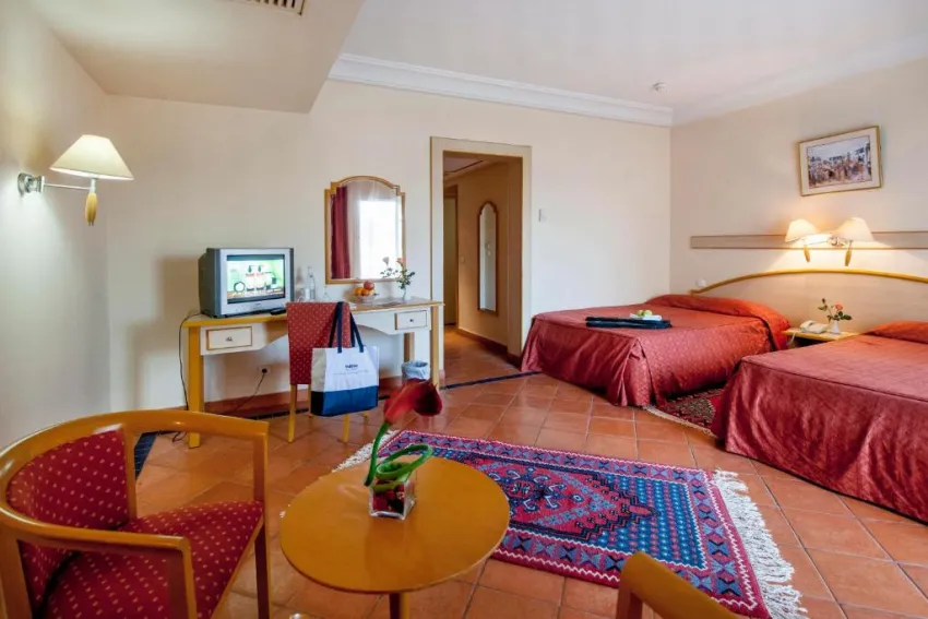 MEDINA BELISAIRE & THALASSO  4*-25