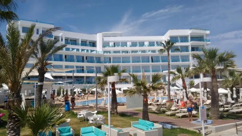 Vrissaki Beach Hotel 4*-9