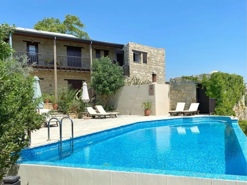 Eveleos Country House 4*-5