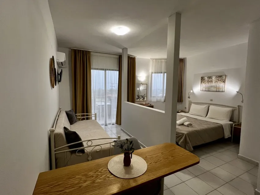 Ivory Hotel 2*-7