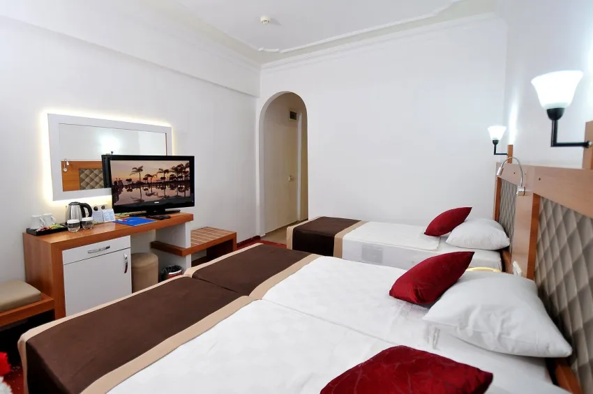 Ramira Beach Hotel 4*-7