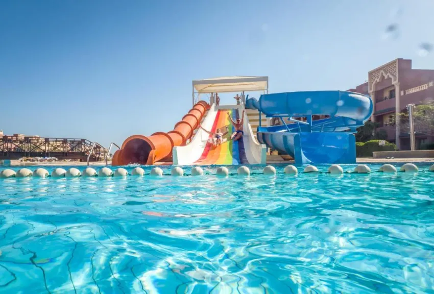 SUNNY DAYS EL PALACIO RESORT & SPA  4*-41