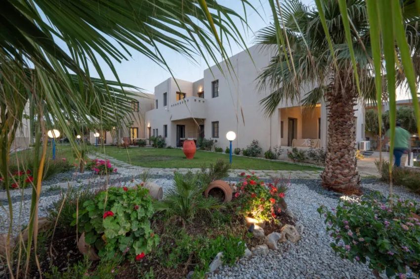 Creteco Hotel and Suites 4*-7