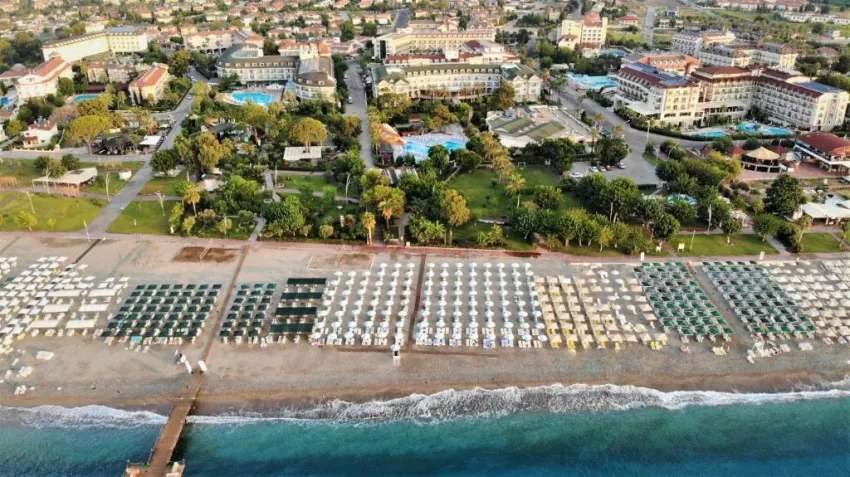 LUCIDA BEACH HOTEL  5*-9