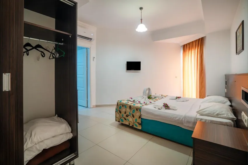 Side Orient Apart 3*-15