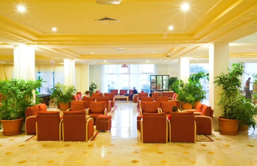 EL MOURADI CAP MAHDIA  3*-8