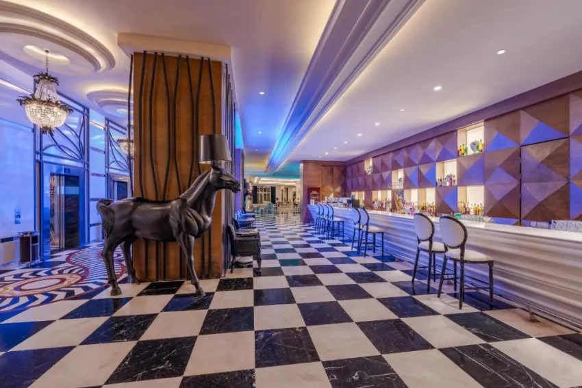 DELPHIN IMPERIAL HOTEL  5*-41