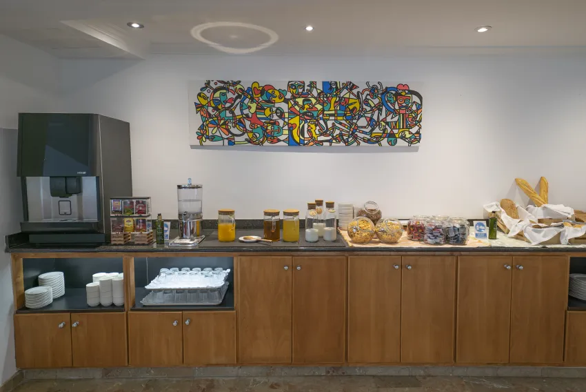 Artmadams Hotel 4*-102