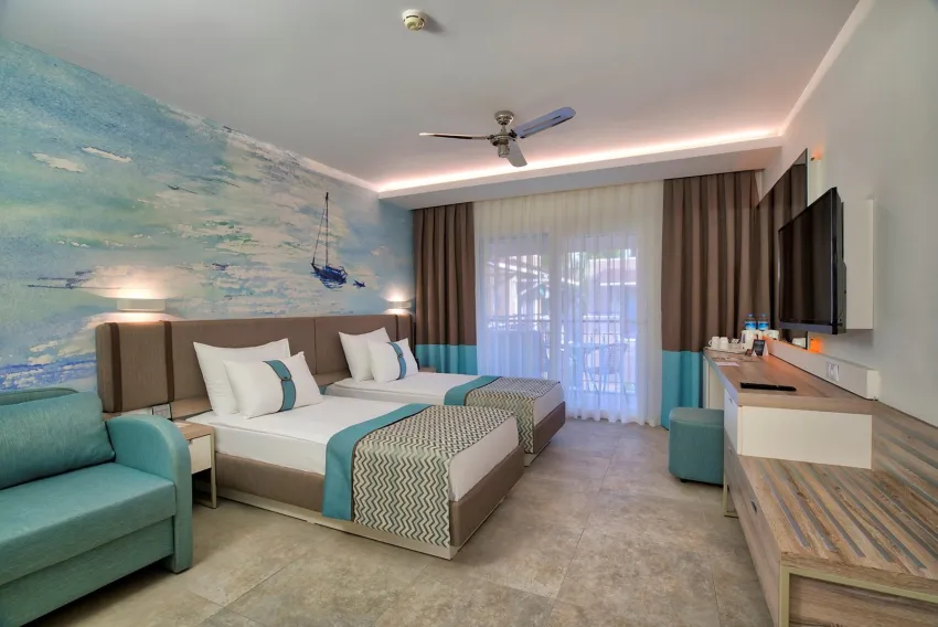 Pirates Beach Club 5*-4