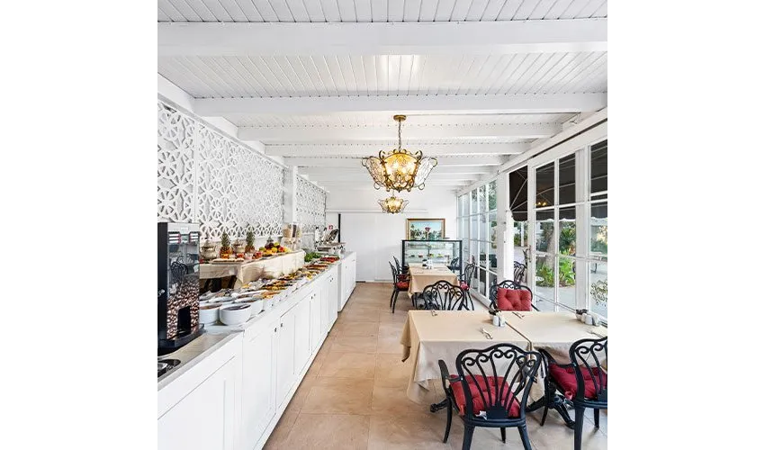 Elegance East Hotel - Boutique Class 4*-10