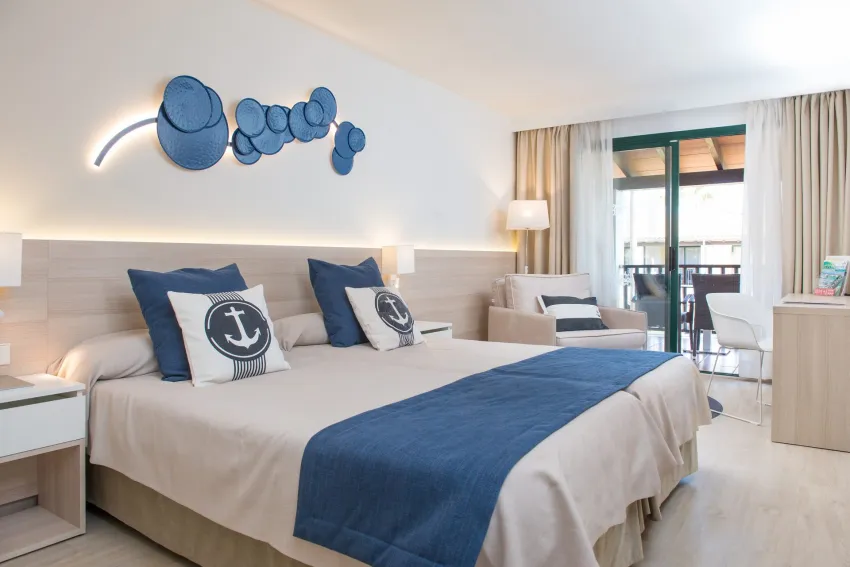 Botel Alcudiamar -14