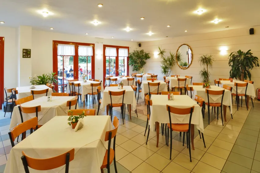 Paloma Garden and Corina Hotel 3*-4