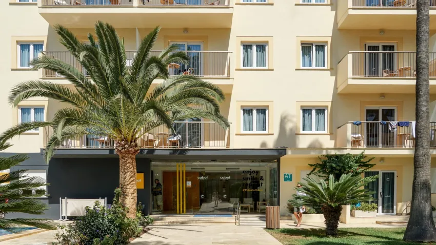 Cabot Tres Torres Apartments -2