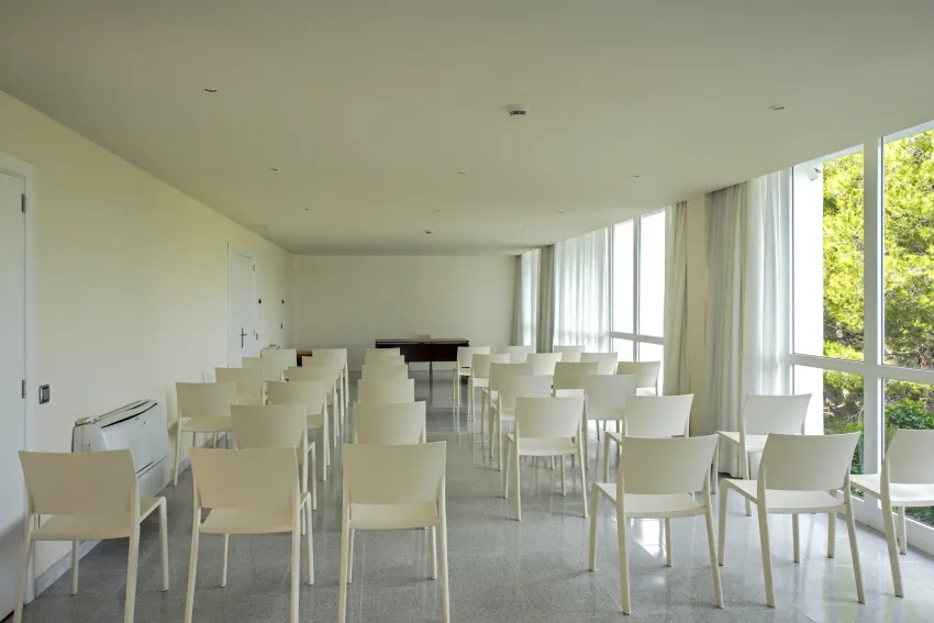 Iberostar Waves Club Cala Barca 4*-23