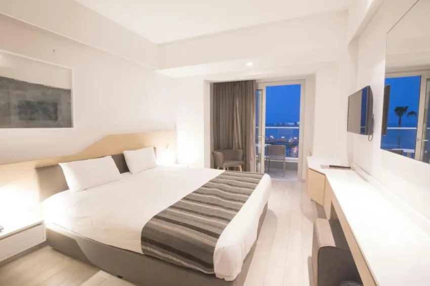 Evalena Beach Hotel Apartments 4*-16